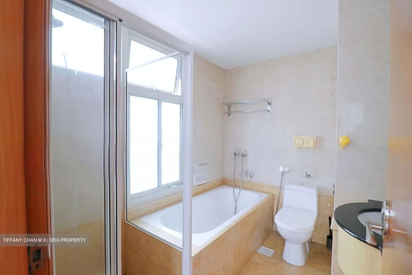 Queens (D3), Condominium #580249661